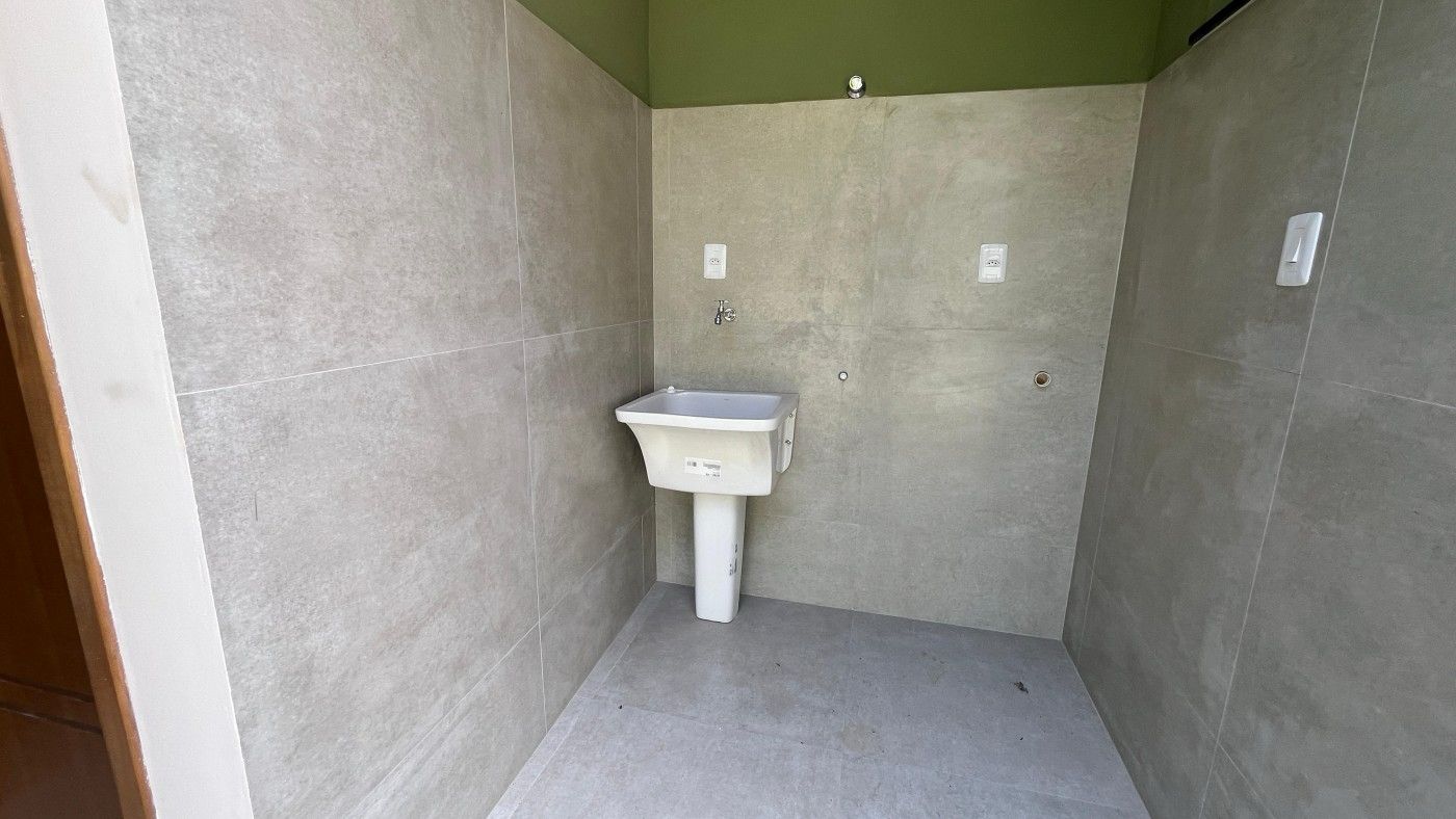 Foto 3 de Casa Disponível no Vale dos Pinheiros