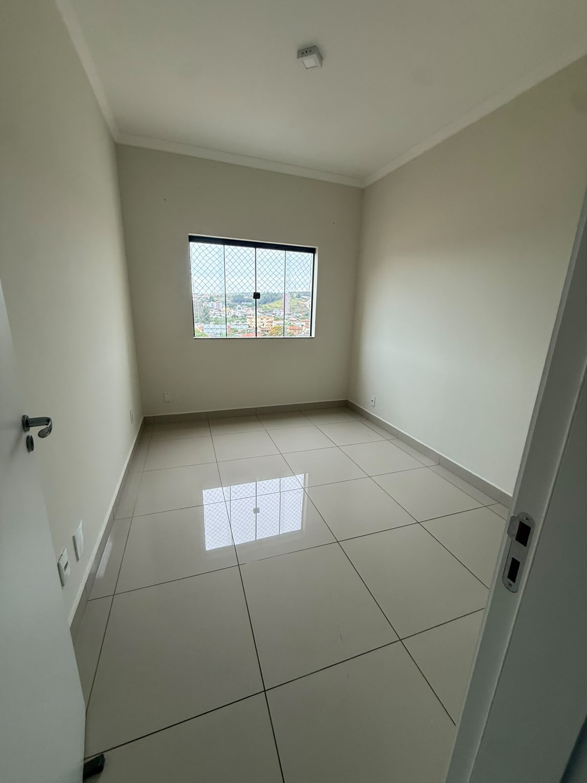 Foto 4 de Apartamento no Edifício Paulo Poeta