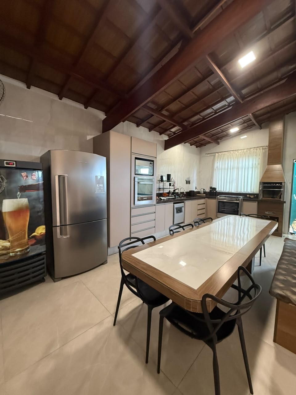 Casa disponível para venda com Edícula
