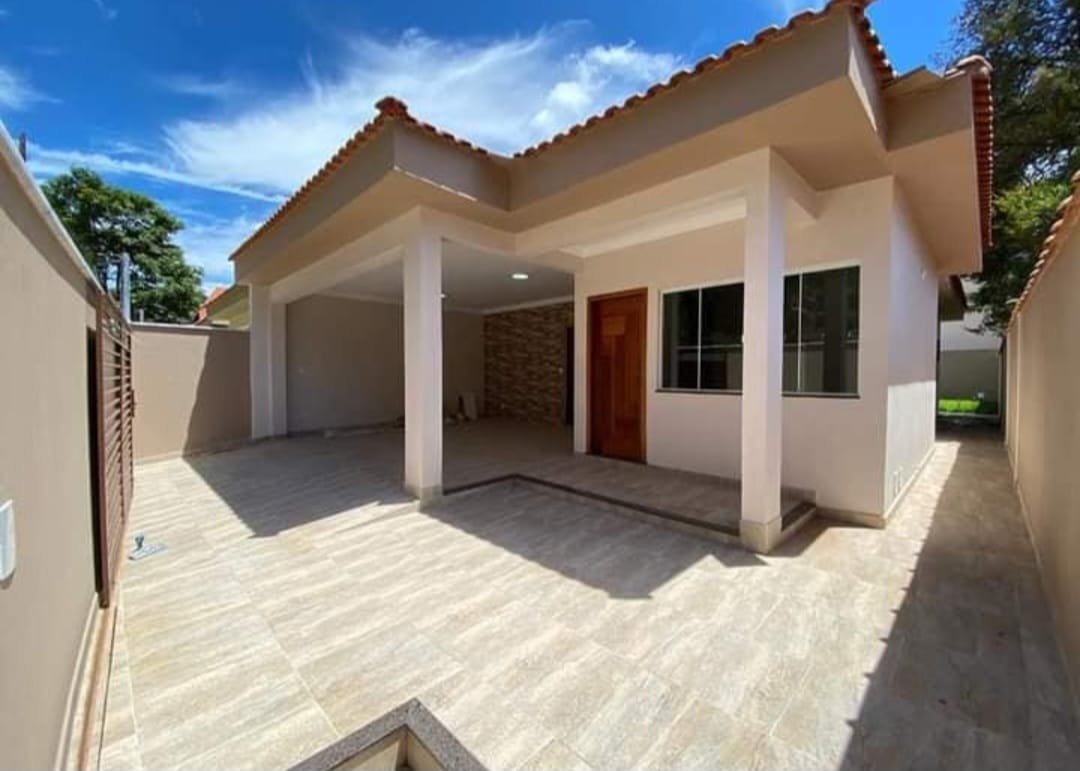Casa a venda no bairro Solar dos Lagos em São Lourenço